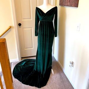 Velvet maternity dress